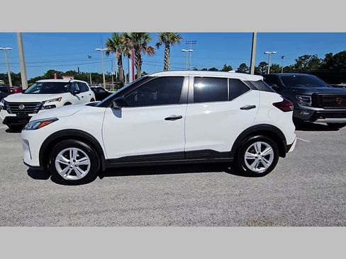 Used 2025 Nissan Kicks Play S image 24
