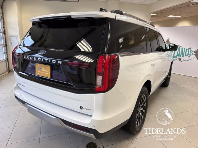 Certified 2025 Ford Expedition Platinum AWD/4WD image 9