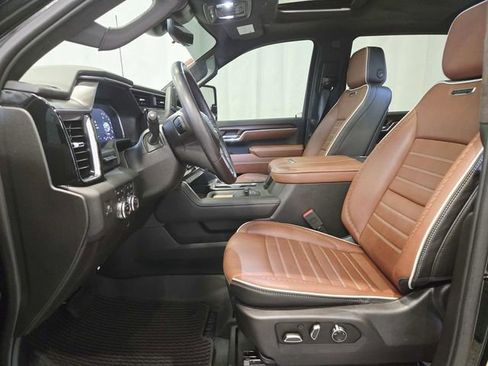 Certified 2024 GMC Sierra 2500 Denali Ultimate image 9