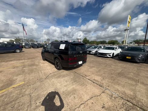 Used 2026 Hyundai Santa Fe SEL FWD image 9
