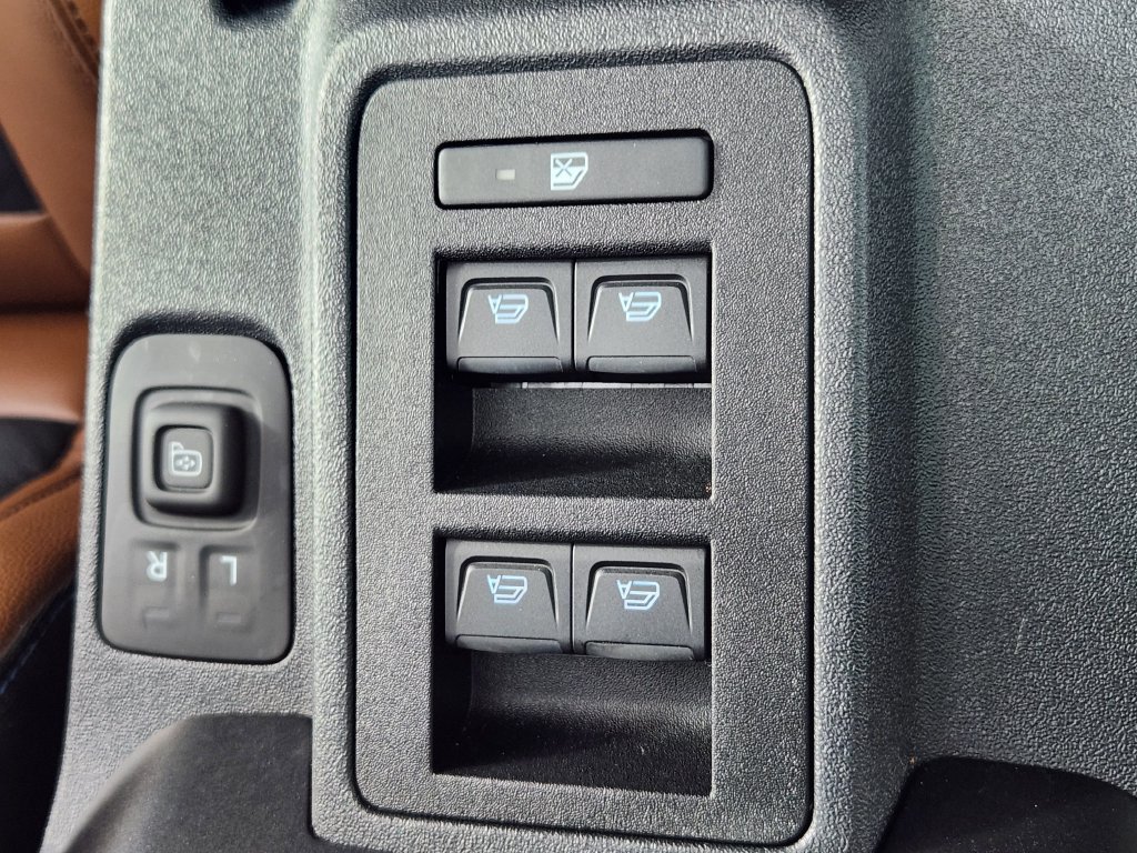 Used 2022 Ford Bronco Outer Banks AWD/4WD image 17