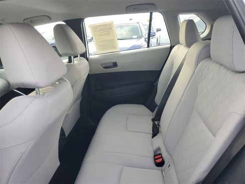 Used 2023 Toyota Corolla Cross L image 10