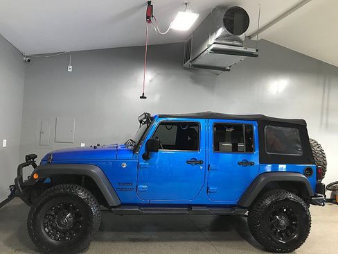 Used 2016 Jeep Wrangler Unlimited Sport w/ Quick Order Package 24S AWD/4WD image 6