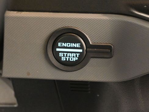 Used 2023 Ford Bronco Big Bend w/ Sasquatch Package AWD/4WD image 19