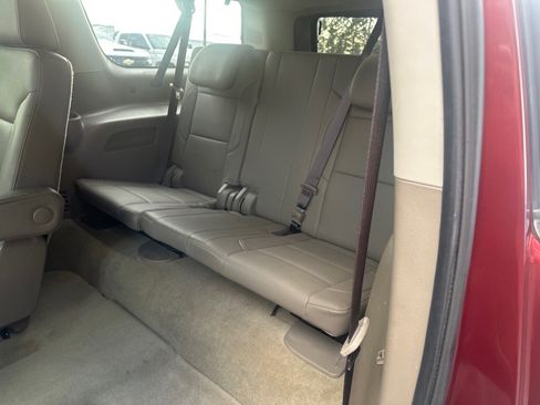 Used 2017 Chevrolet Suburban Premier image 15