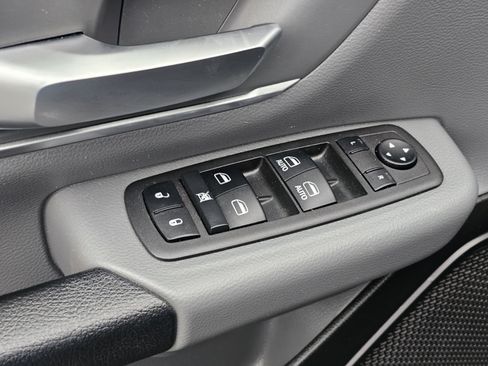 Used 2022 RAM 1500 Big Horn RWD image 16