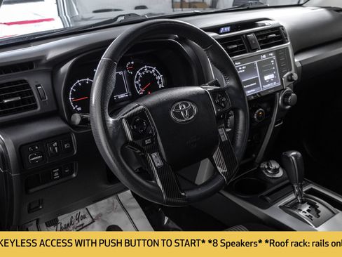 Used 2022 Toyota 4Runner SR5 AWD/4WD image 5