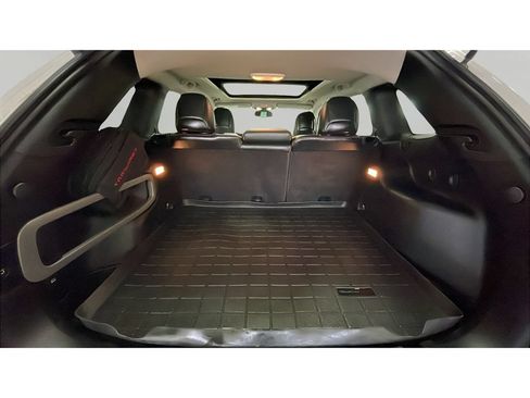 Used 2016 Jeep Cherokee Trailhawk w/ Comfort/Convenience Group AWD/4WD image 17
