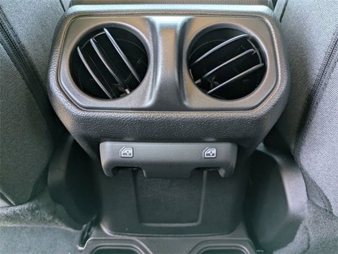 New 2025 Jeep Gladiator Sport image 23