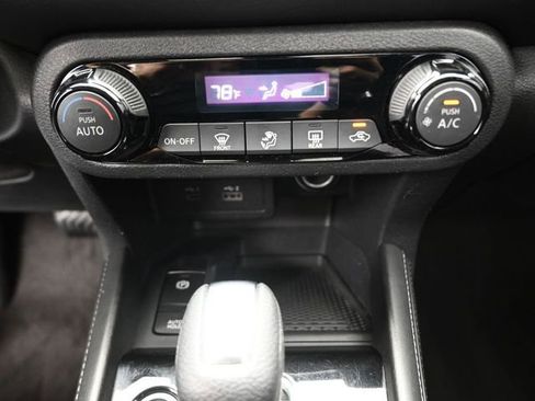 Used 2023 Nissan Kicks SR w/ Interior Electronics Package image 9