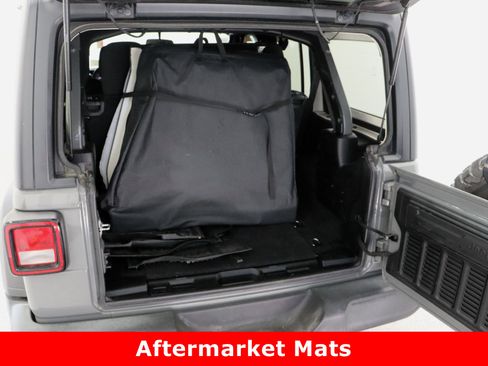 Used 2019 Jeep Wrangler Unlimited Sport image 32