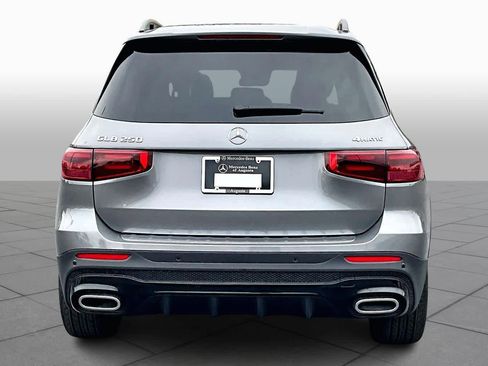 Used 2025 Mercedes-Benz GLB 250 4MATIC image 5