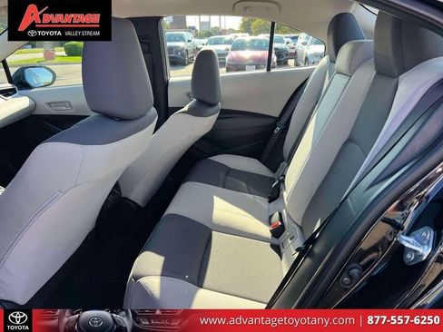 Used 2026 Toyota Corolla LE FWD image 17