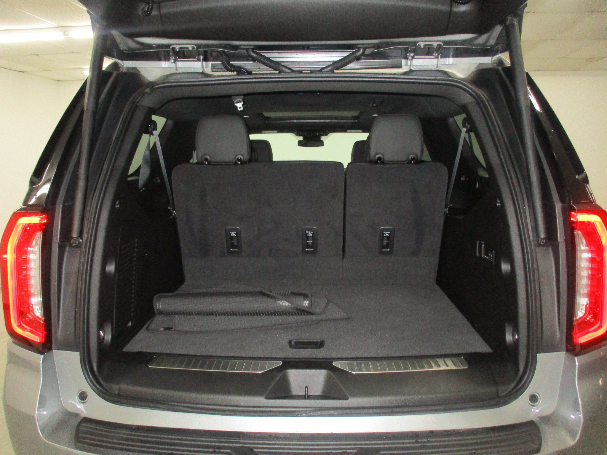 Certified 2023 GMC Yukon XL Denali AWD/4WD image 12