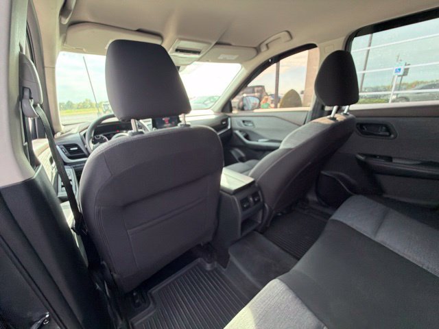 Used 2021 Nissan Rogue S FWD image 16