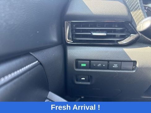 Used 2024 Nissan Sentra SV FWD image 8
