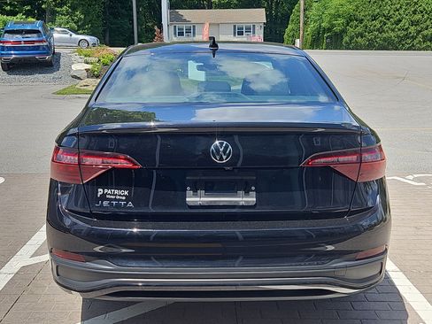 Used 2024 Volkswagen Jetta Sport FWD image 22