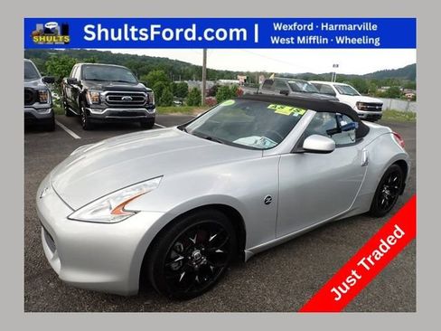 Used 2010 Nissan 370Z Roadster RWD image 1