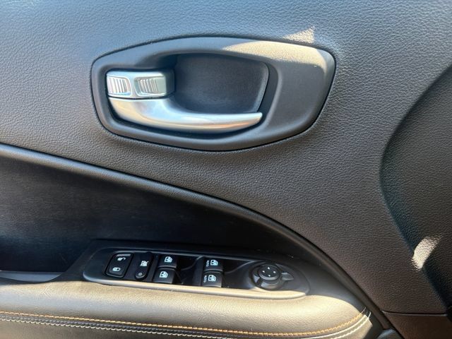 Used 2019 Jeep Compass Latitude AWD/4WD image 18