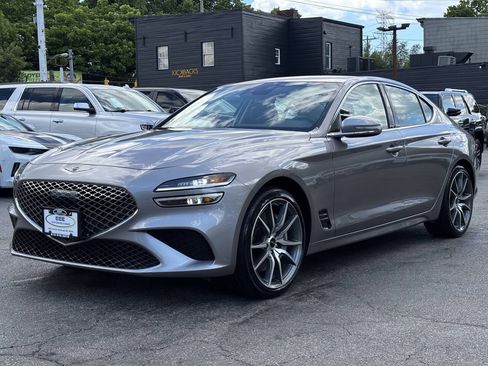 Used 2025 Genesis G70 2.5T RWD image 4