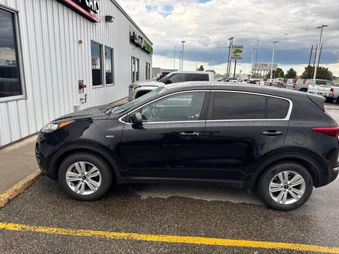 Used 2019 Kia Sportage LX AWD/4WD image 4