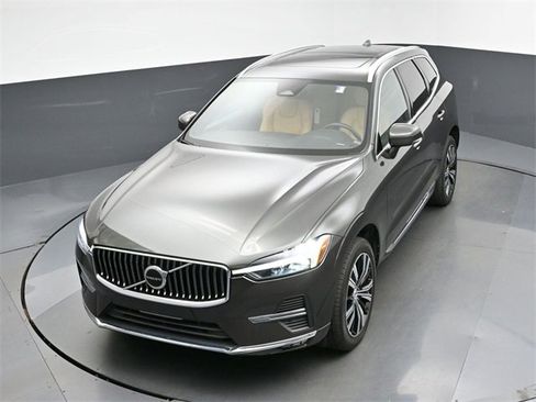 Used 2022 Volvo XC60 B5 Inscription w/ Protection Package Premier image 45