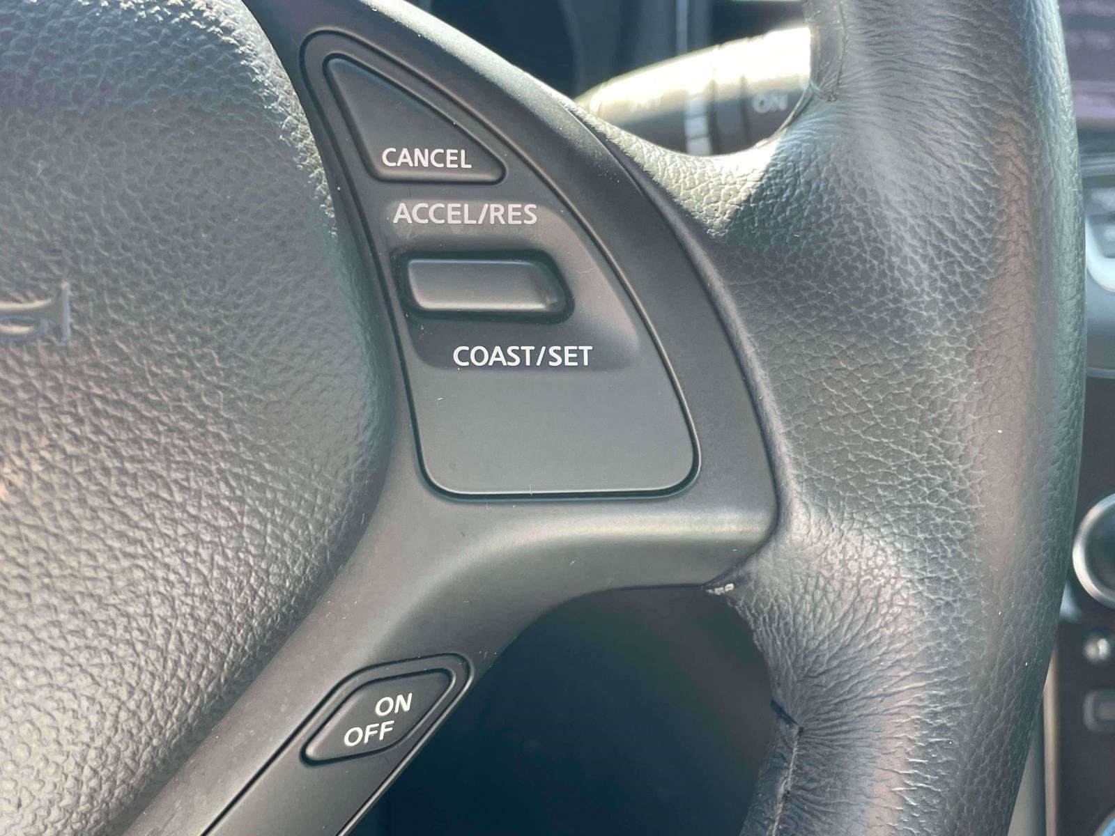 Used 2017 INFINITI QX50 2WD w/ Deluxe Touring Package image 18