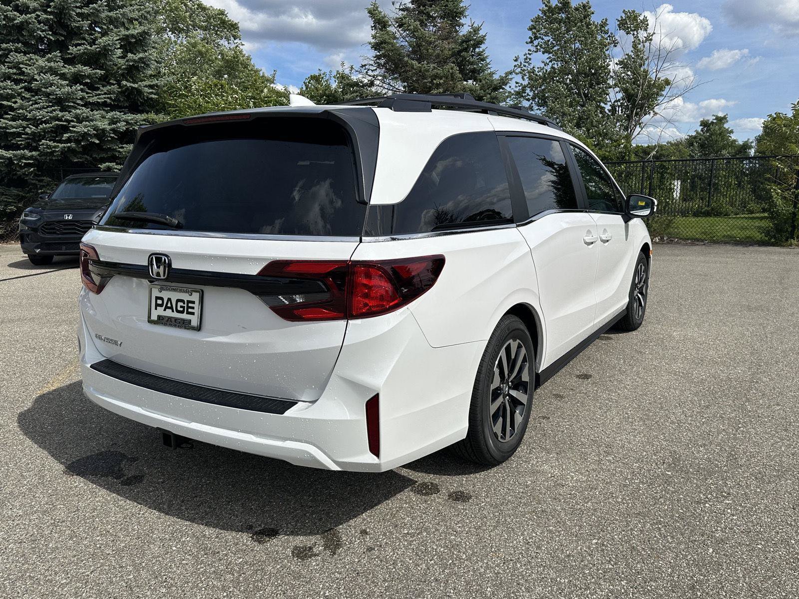 New 2026 Honda Odyssey EX-L image 8
