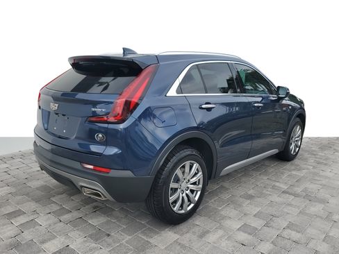 Used 2022 Cadillac XT4 Premium Luxury image 6