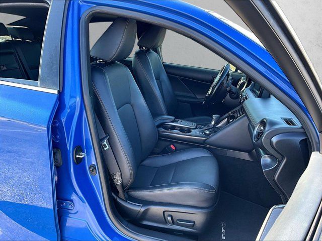 Used 2024 Lexus IS 300 w/ Comfort Package RWD image 9