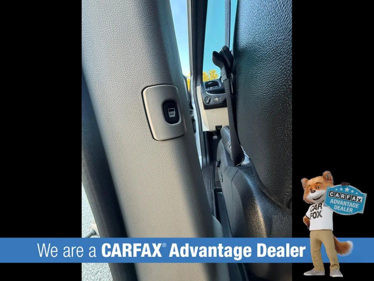 Used 2018 Dodge Grand Caravan SXT FWD image 42