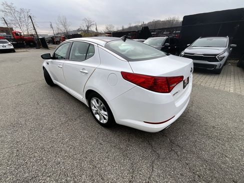 Used 2013 Kia Optima EX w/ Premium Pkg image 6