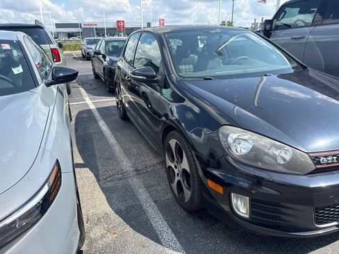 Used 2011 Volkswagen GTI 2-Door FWD image 15