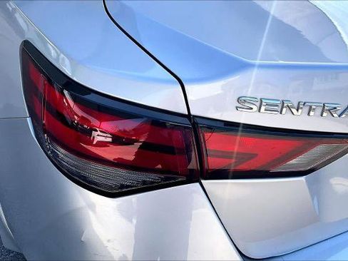 Certified 2021 Nissan Sentra S image 28