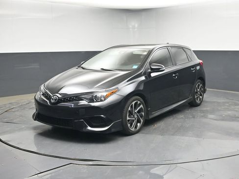 Used 2018 Toyota Corolla iM w/ Carpet Mat Package (TMS) image 8
