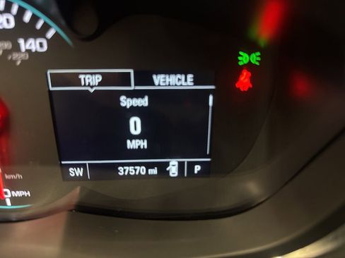 Used 2022 Chevrolet Trax LT w/ Premium Seat Package image 17