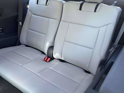New 2026 Ford Explorer Active w/ Active Comfort Package RWD image 7
