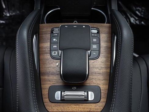 Certified 2025 Mercedes-Benz GLS 450 4MATIC image 20