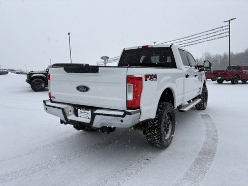 Used 2019 Ford F250 XLT w/ XLT Value Package image 5