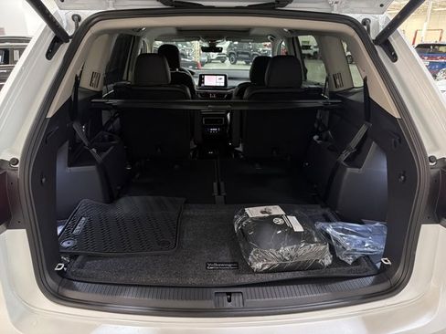 New 2026 Volkswagen Atlas Peak Edition AWD/4WD image 12