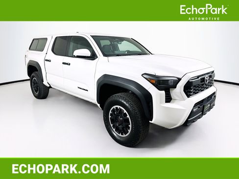 Used 2024 Toyota Tacoma TRD Off-Road image 1