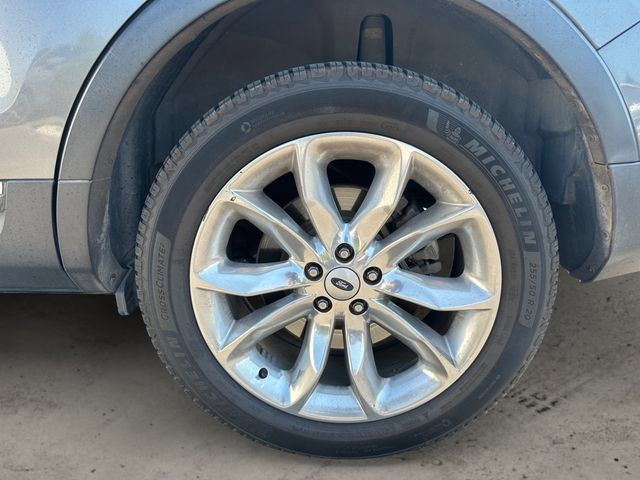 Used 2015 Ford Explorer Limited w/ Equipment Group 302A AWD/4WD image 9