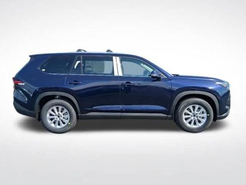 New 2026 Toyota Grand Highlander AWD image 3