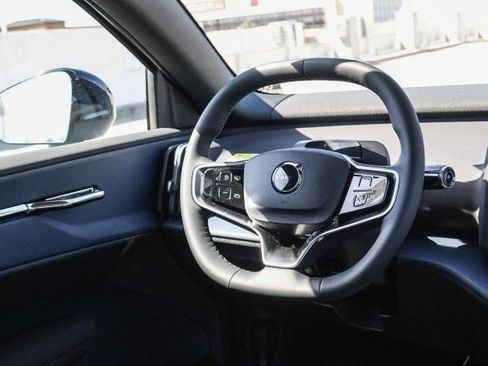 New 2025 Volvo EX30 Plus w/ Protection Package Premier image 17