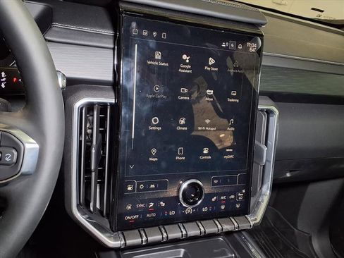 New 2025 GMC Acadia Elevation w/ Black Edition image 18