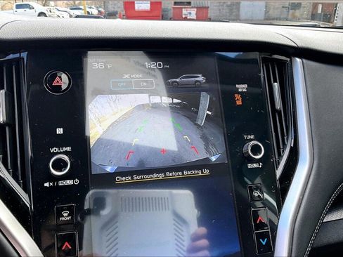 Certified 2025 Subaru Outback Premium image 9