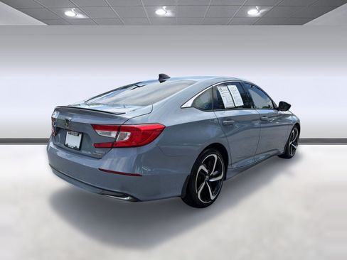 Used 2022 Honda Accord Sport image 9