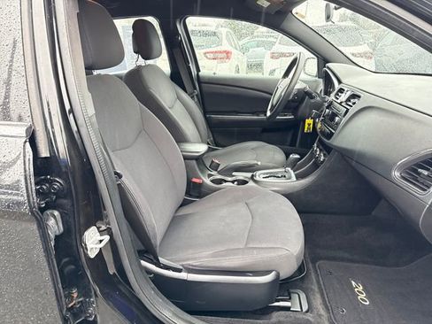 Used 2013 Chrysler 200 LX image 11