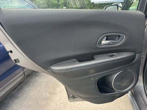 Used 2016 Honda HR-V EX image 8