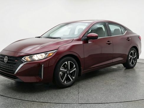 Used 2025 Nissan Sentra SV FWD image 3